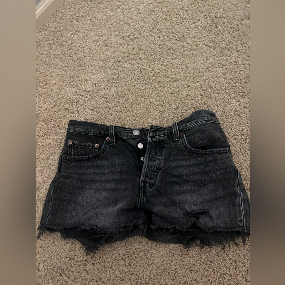 garage shorts,size 5,black